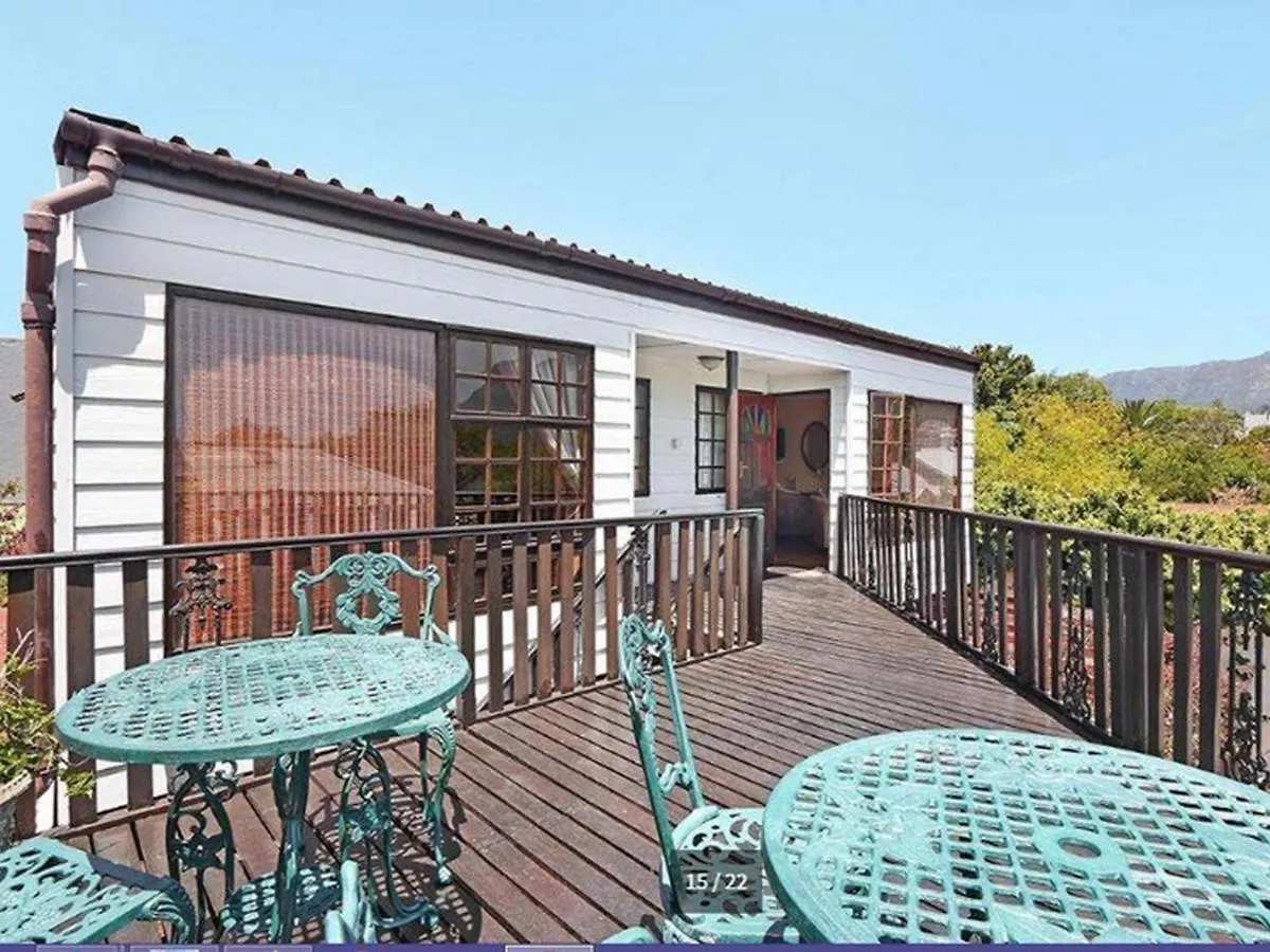 Harfield Guest Villa Cape Town 3*,